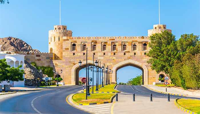 oman term residency foreign investors
