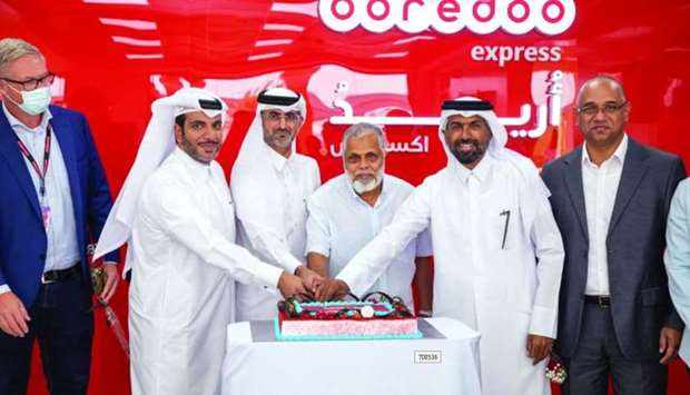 ooredoo, outlets, retail, senior, 