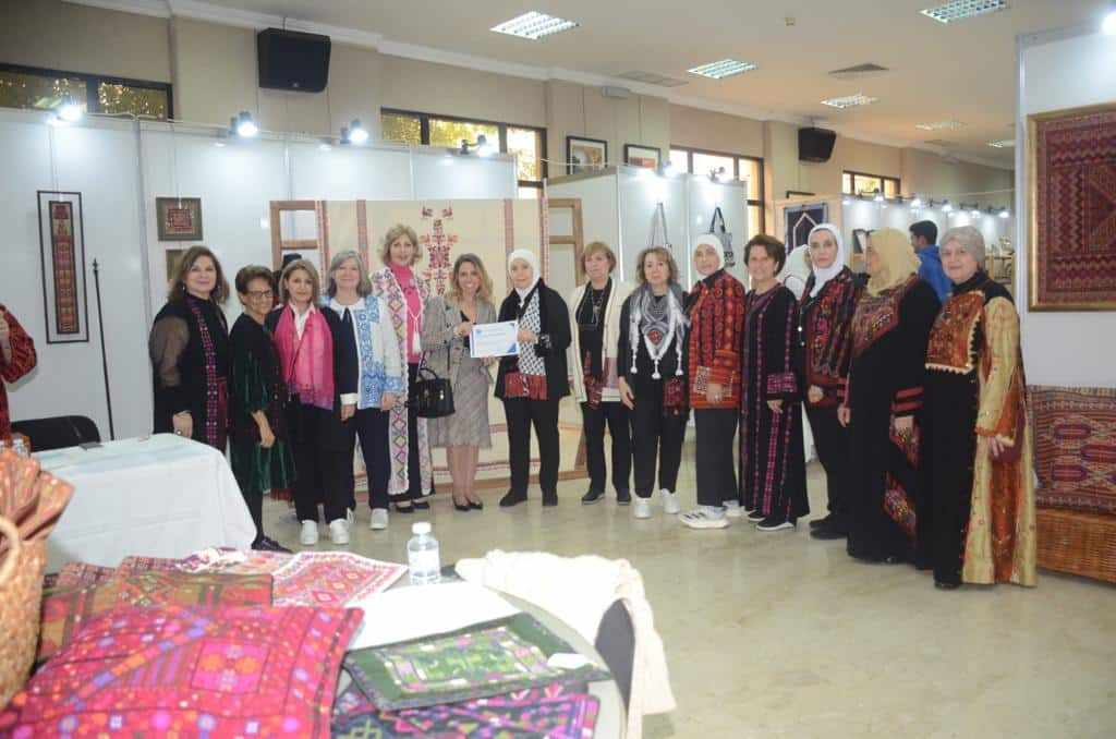 exhibition,palestinian,heritage,iwg,group