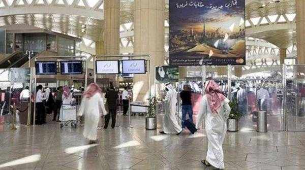 airport,riyadh,through,passengers,pass