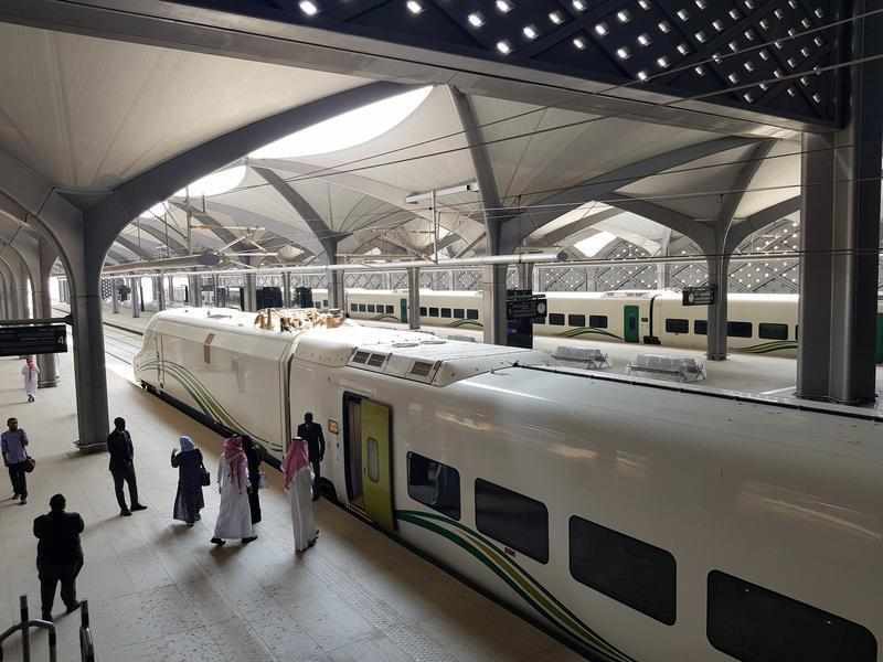 saudi,passengers,haramain,boarding,train