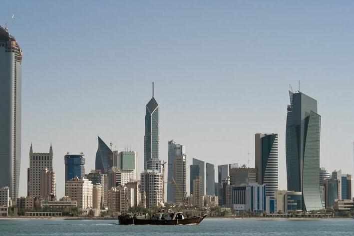 economy,oil,grow,percent,kuwait