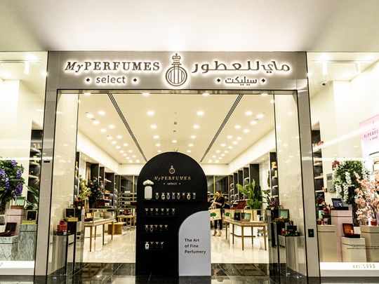 retail,mall,store,perfumes,select