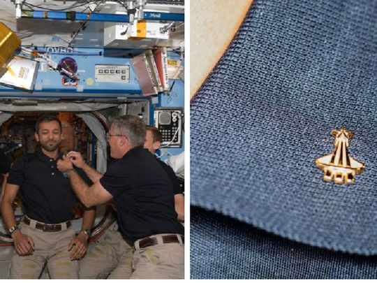 uae,space,pin,gold,astronaut