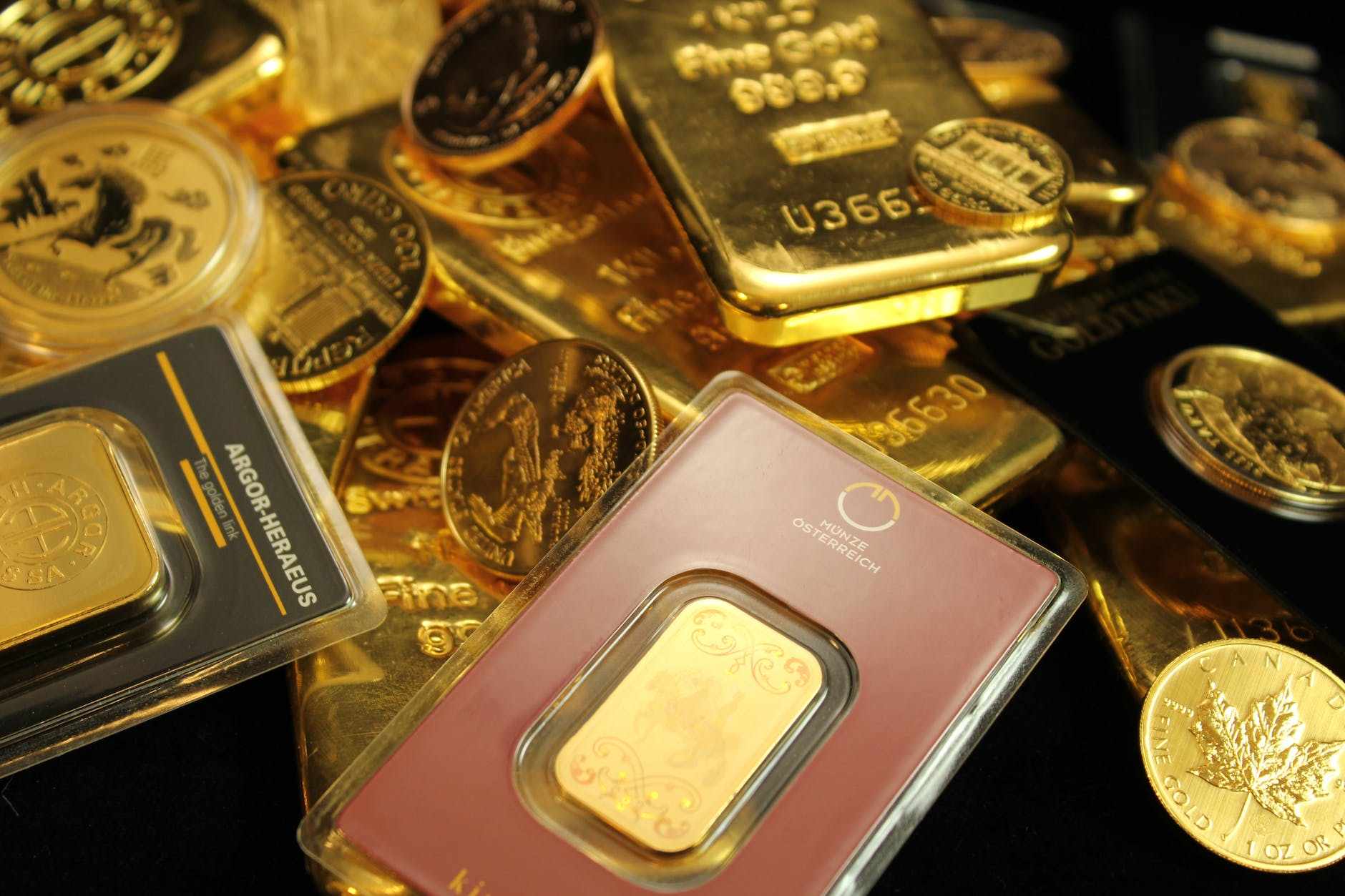 expats,gold,bought,purchases,bullion