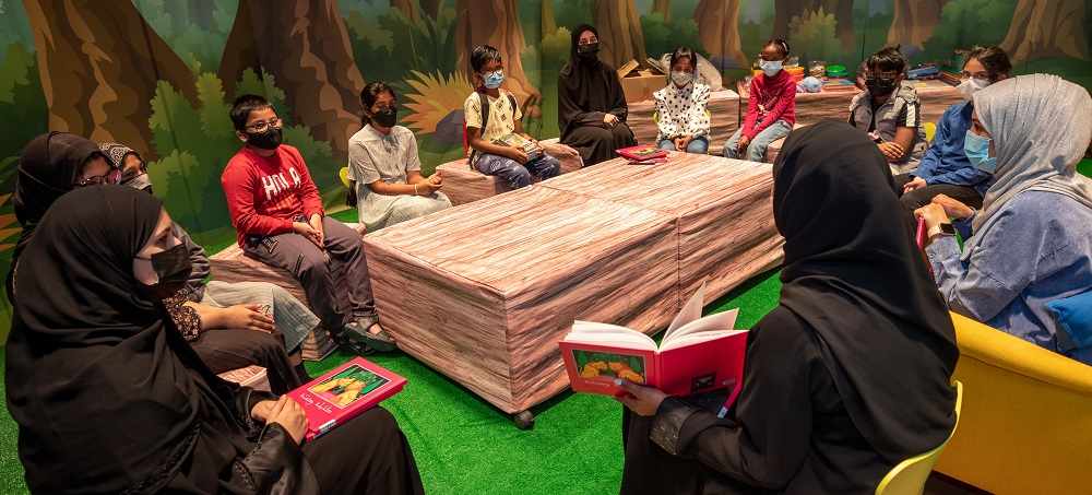 qatar,children,reads,imagination