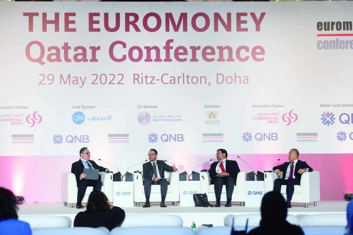 qatar,economic,governor,prospects,qcb