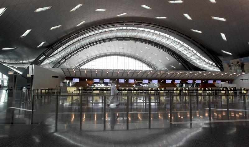 qatar,international,airport,passengers,hamad