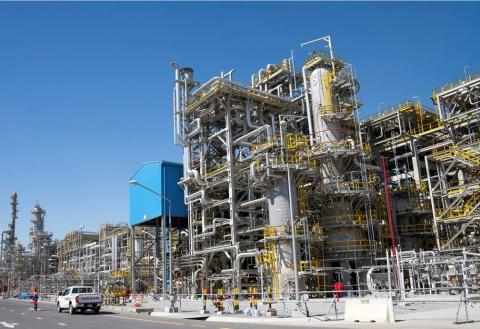 kuwait,refinery,commercial,operations,zour