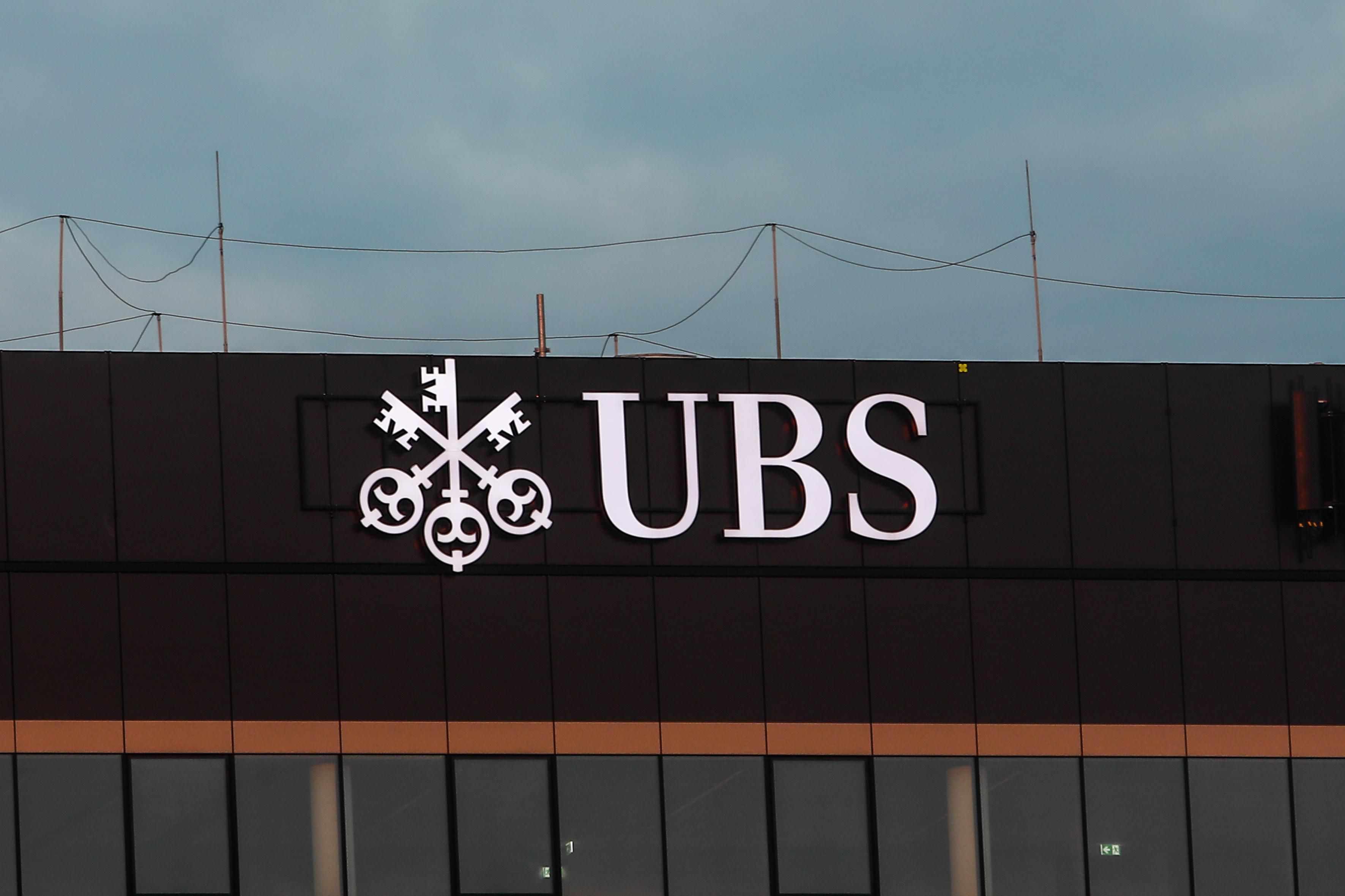 results ubs bank growth investment