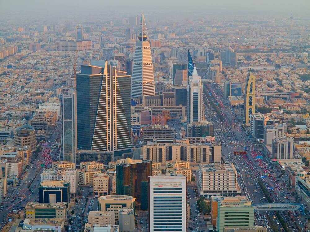 saudi,economic,growth,sector,middle