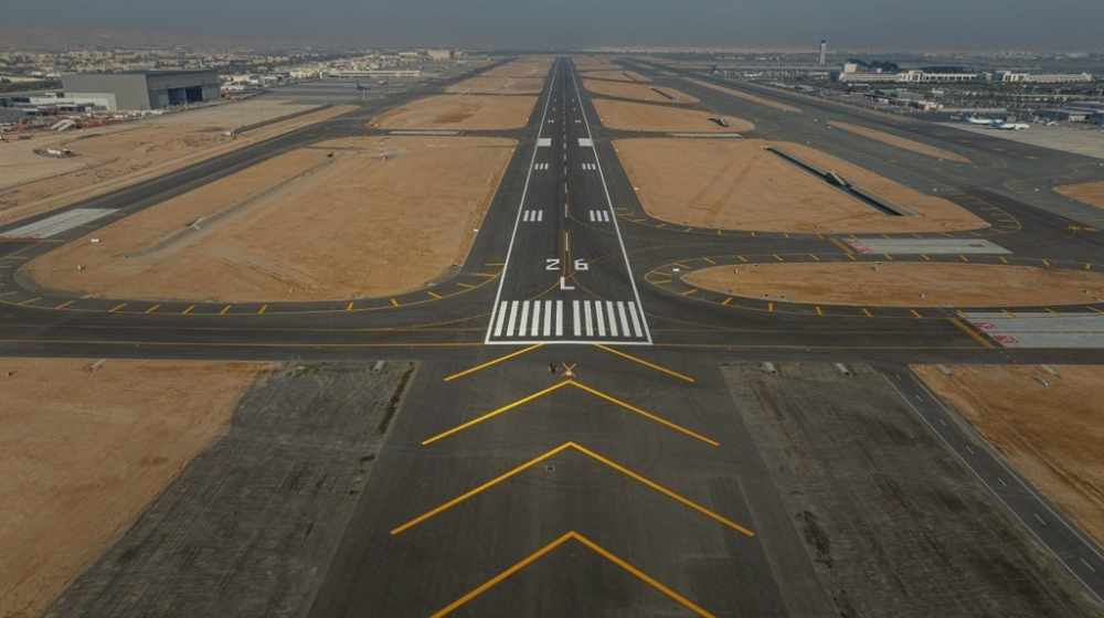 airport,muscat,runway,southern,opens