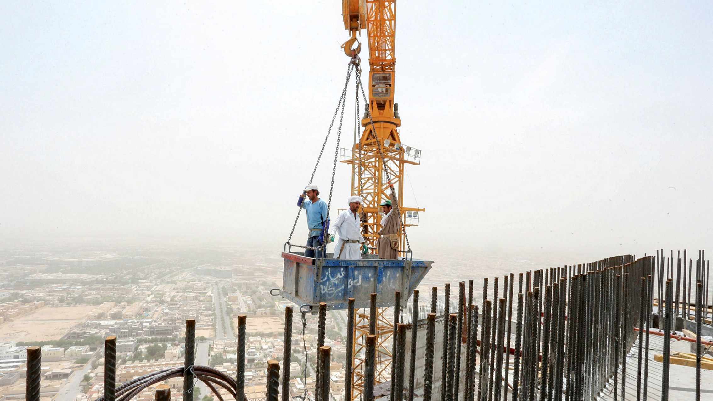 saudi-arabia gulf anchor investor infrastructure