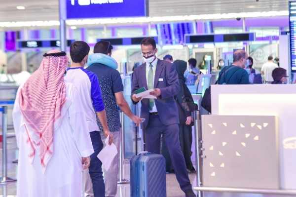 saudi ban travel citizens land