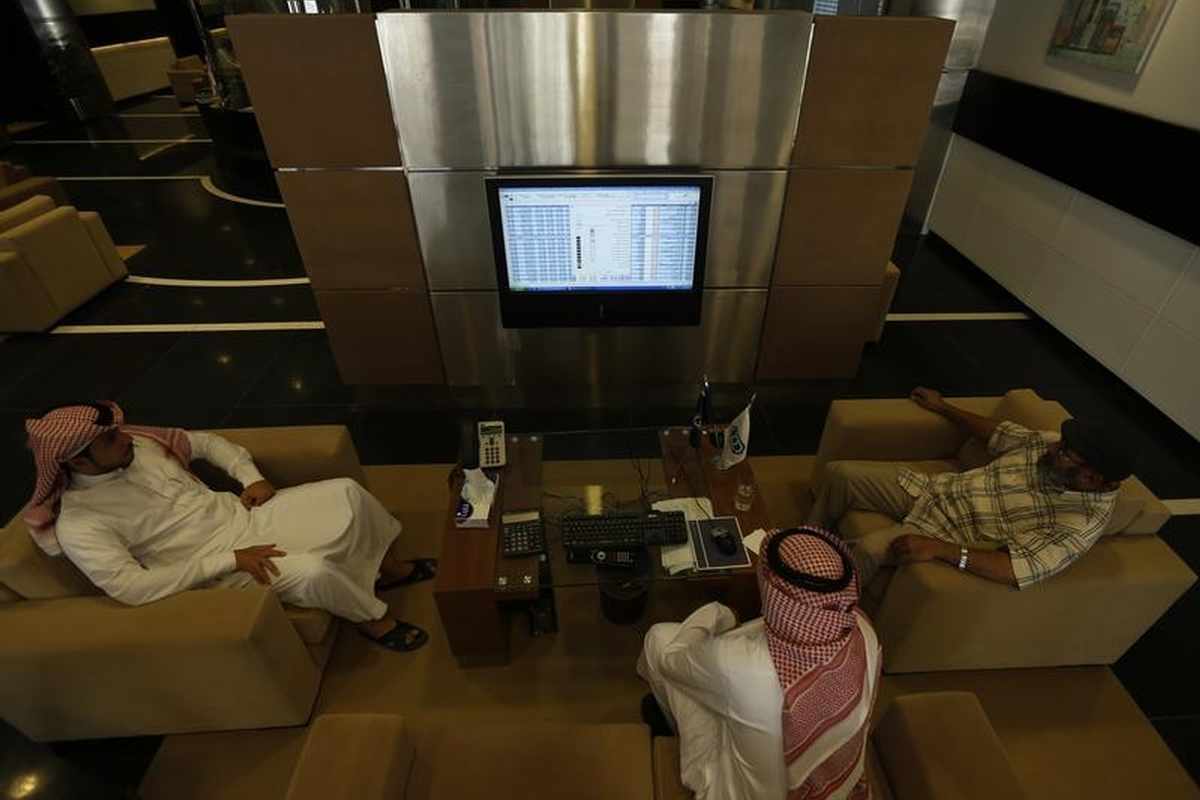 saudi, banks, economic, upturn, percent,