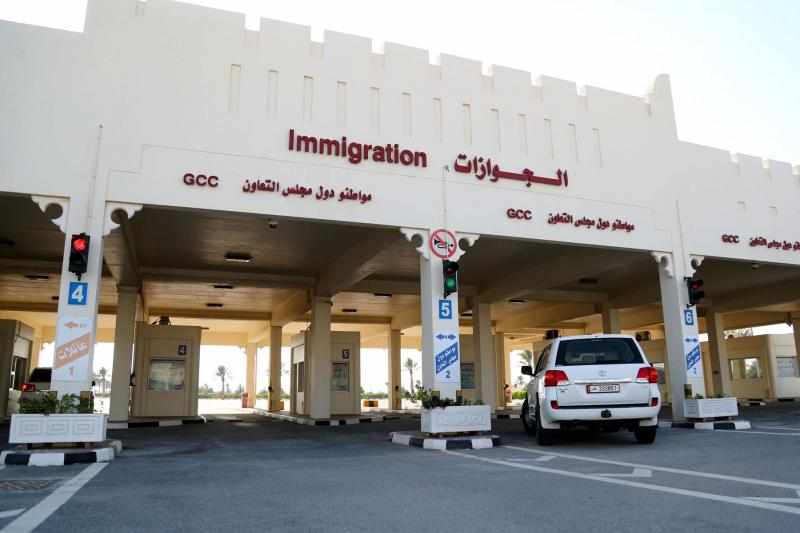 saudi qatar border land traffic