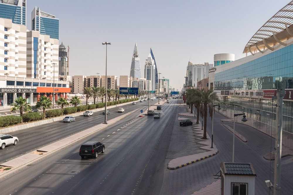 saudi salaries economy recovers pandemic