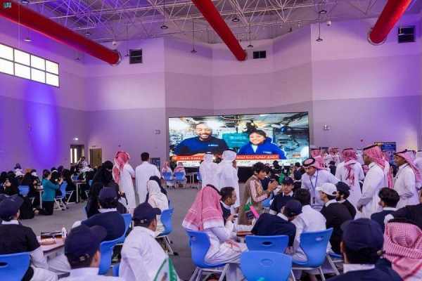 saudi,students,astronauts,heat,experiment