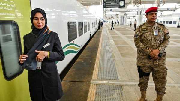 saudi,women,train,speed,makkah