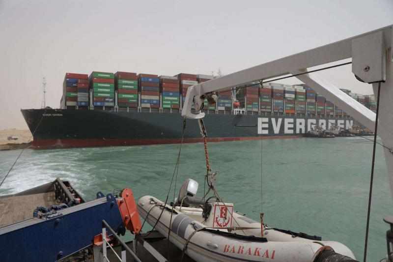ship suez canal traffic grounded