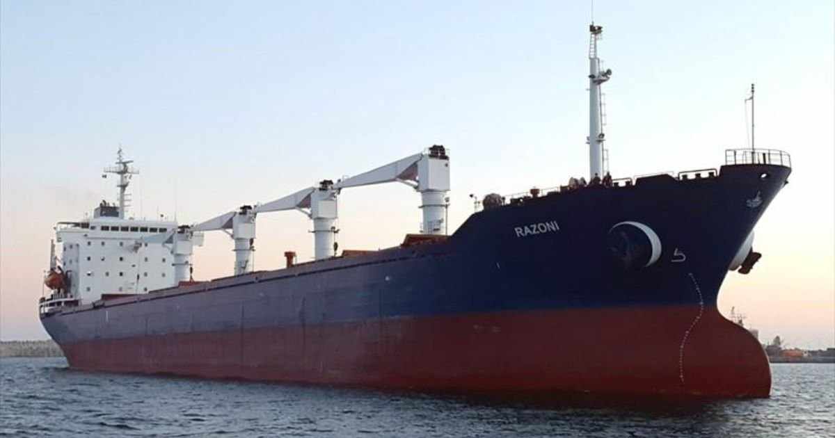 lebanon,ship,ukraine,carrying,grain