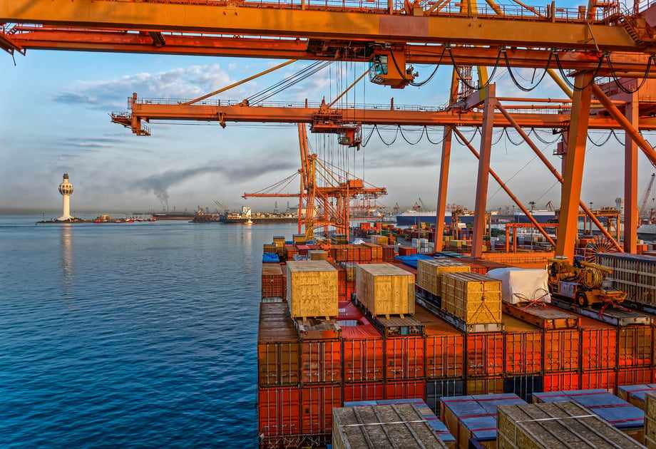 port,services,operations,jeddah,maersk