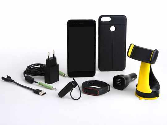 uae,smartphone,accessories,power,battery