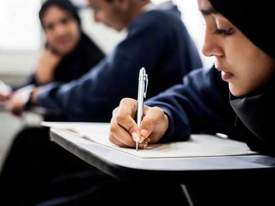 uae,students,subjects,choose,elective