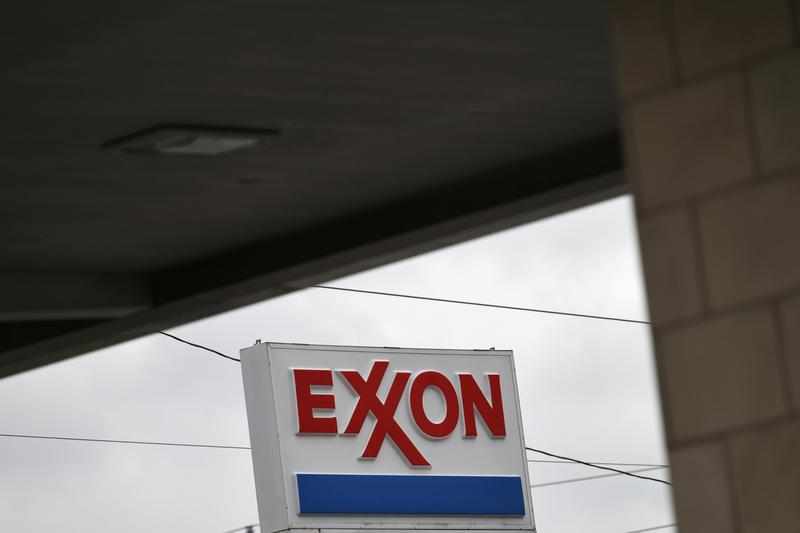 trading exxon oil pandemic reuters