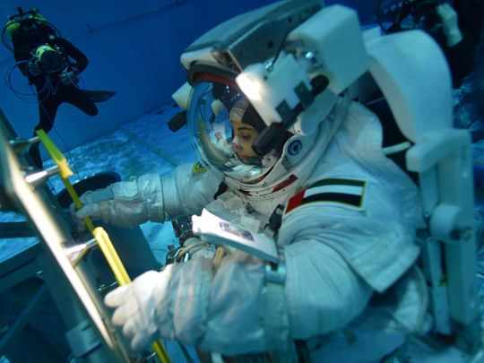 uae,training,astronauts,nasa,buoyancy