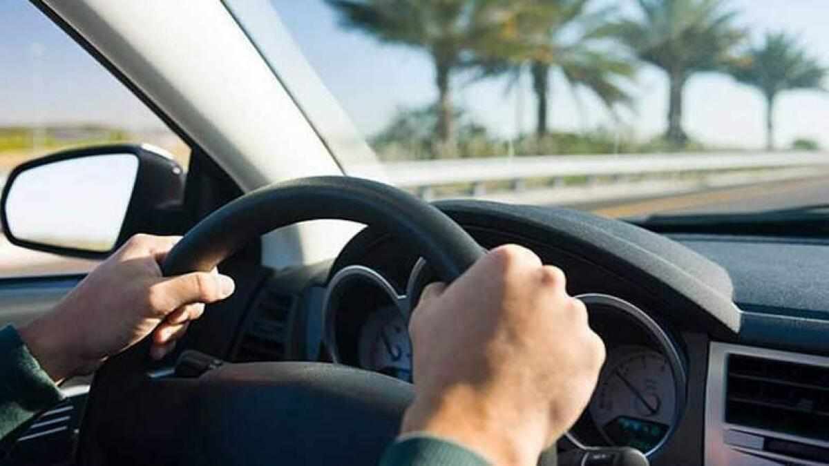 uae,countries,residents,driving,licence