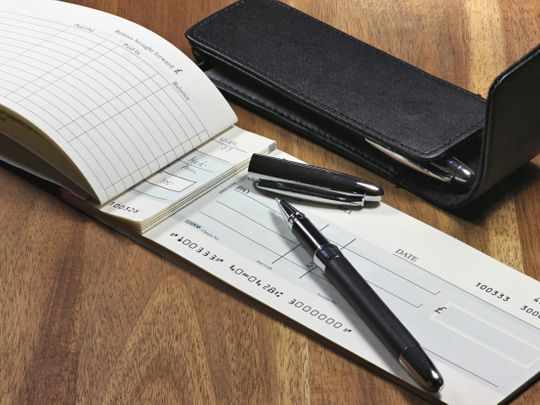 uae law cheques bounced legal