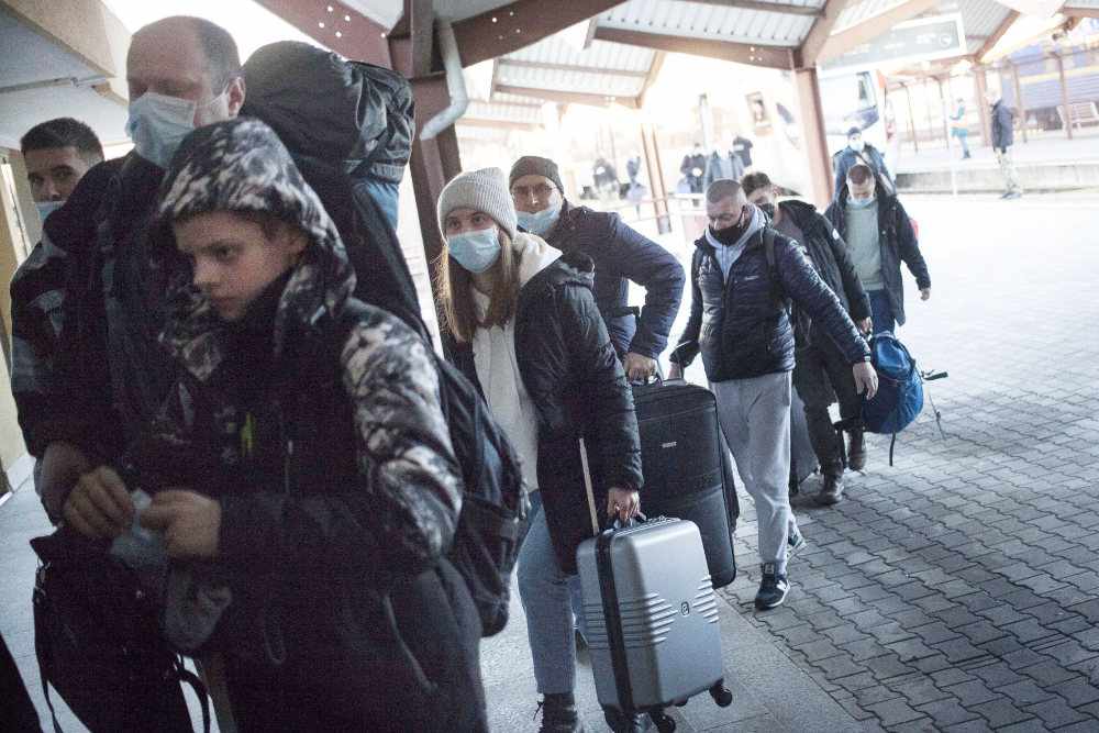 students,ukraine,route,refuge,escape