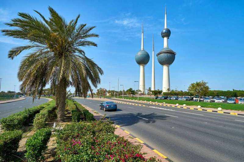 kuwait,family,visas,issuing,reunion