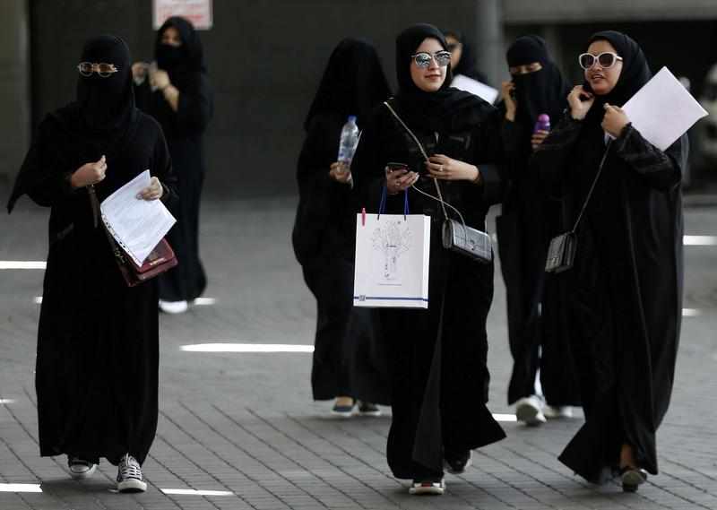 saudi,digital,arabia,gulf,women